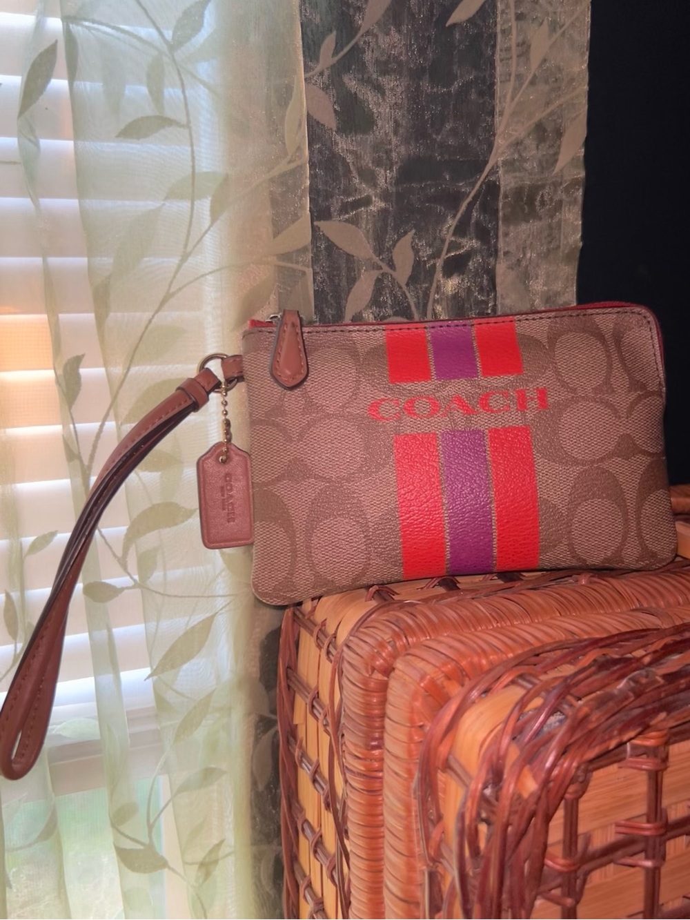 Coach Varsity Corner Zip Wristlet F66052 (2016) -EUC-